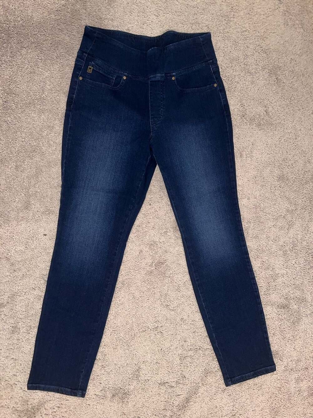 Belle by Kim Gravel TripleLuxe Pull-On Straight Leg Jeans Size 10